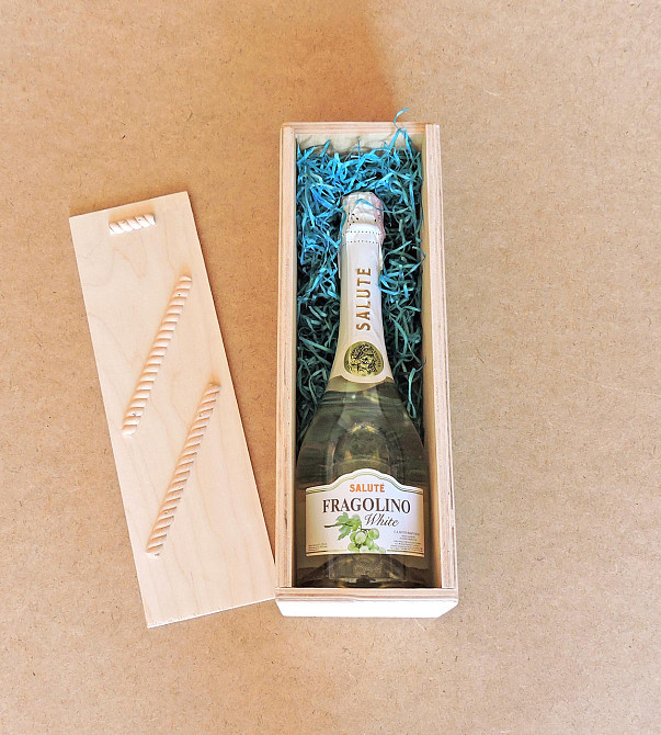 Подарочная коробка 