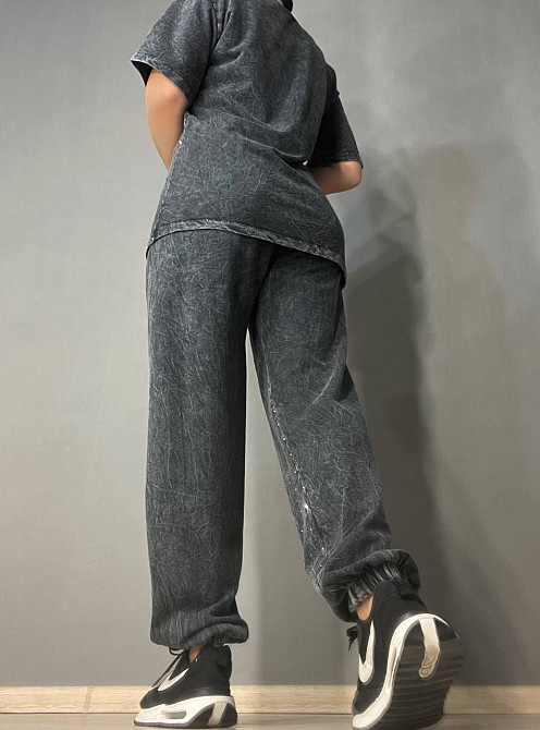 Костюм жіночий Coast Moda 4256 варений в техниці тай-дай джоггери з футболкою розсип камінців графіт, графіт, L Київ - фото 6