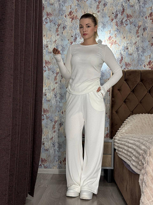 Жіночий теплий базовий костюм-двійка: лонгслів і штани джерсі на флісі Молочний, 42/44 Одеса - фото 4