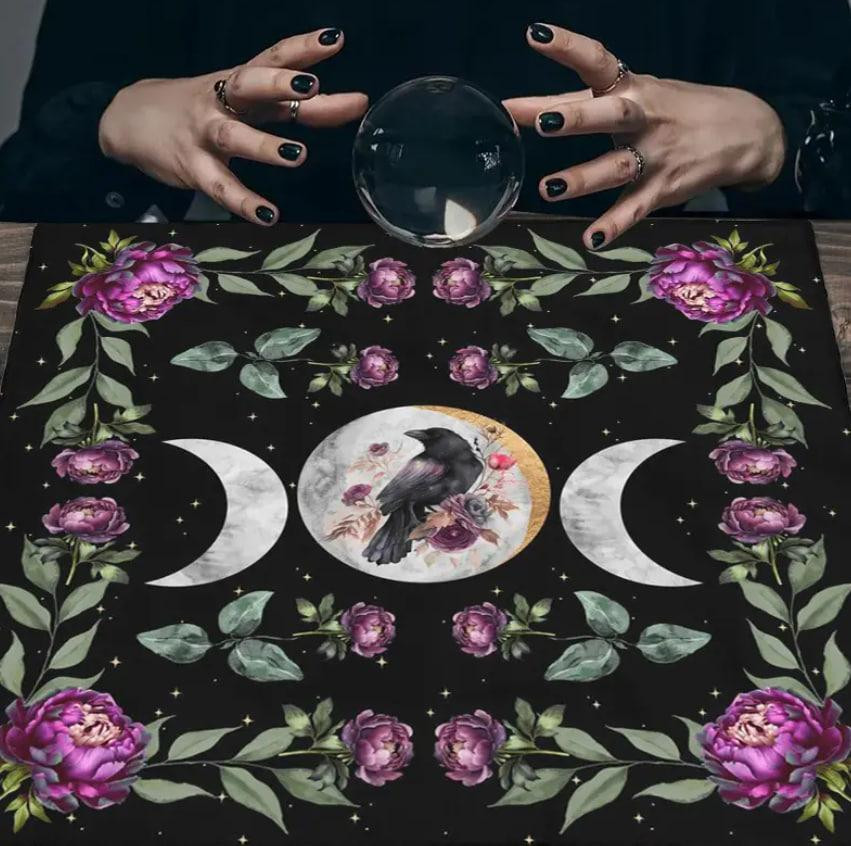 Алтарная скатерть для карт Таро и Рун. Скатерть для гадания 49*49 см. Скатерть с изображением Ворона Киев - изображение 3