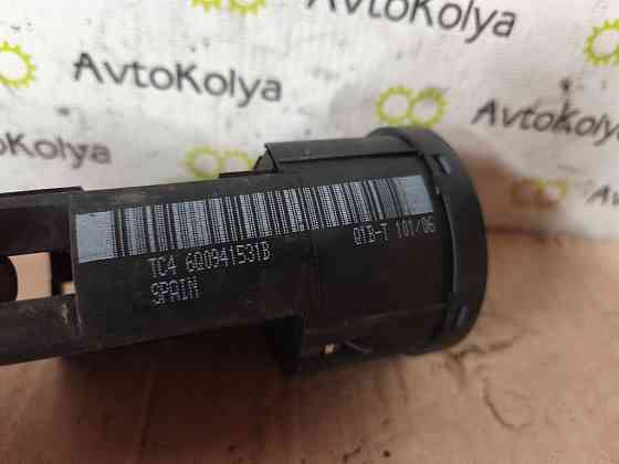 Перемикач світла фар VW Caddy 2004-2015 (6Q0941531B) Ковель