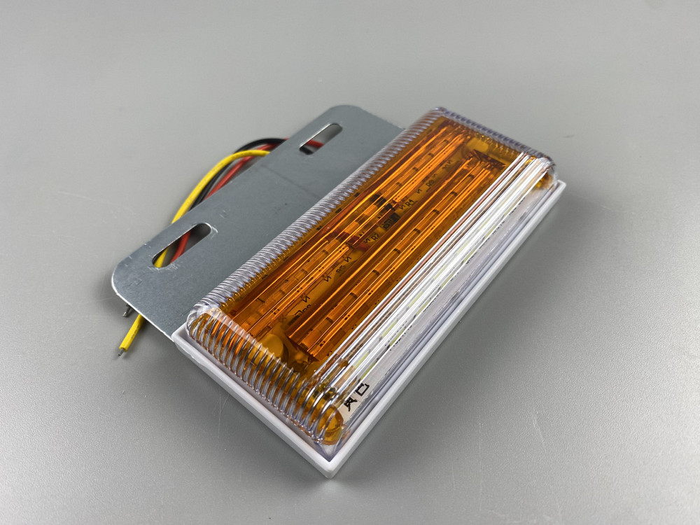Ліхтар габаритний світлодіодний LED задній бічний 24V жовтогарячий світло габаритки на авто універсальні Мукачево - фото 7