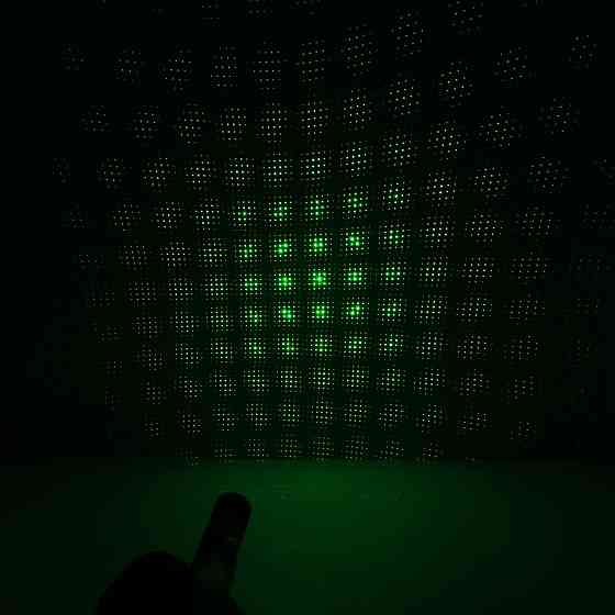 Лазерна указка до 10км, + насадка, Laser pointer YL-303, 532 нм, Зелена / Супер потужний лазер від акумулятора Київ