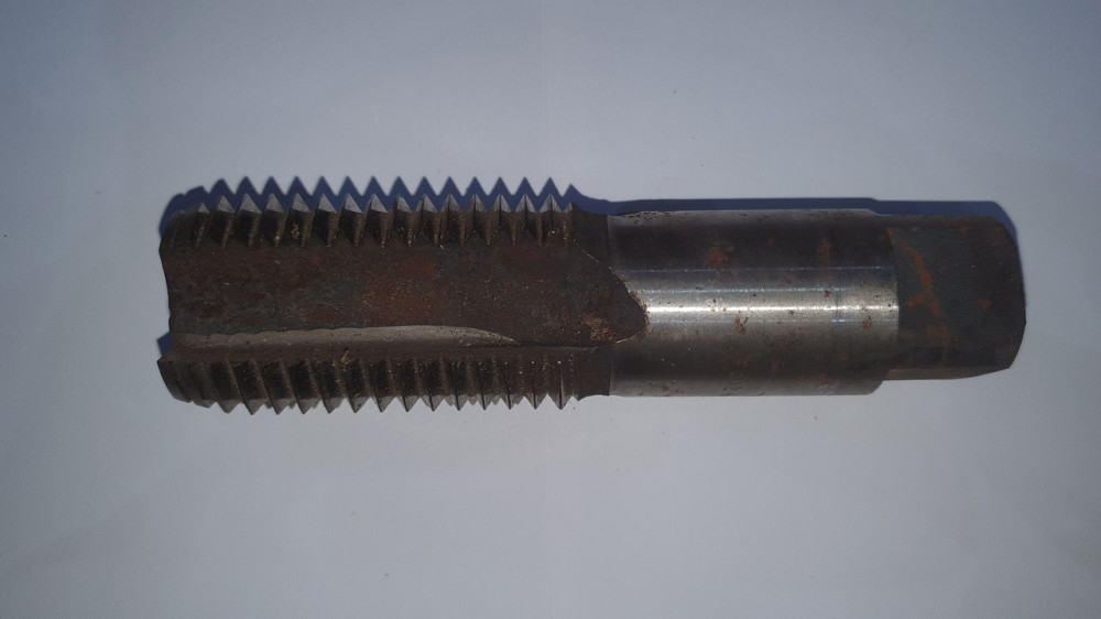 Метчик метрический М45х4.5. Р6М5. СССР. Харьков - изображение 1