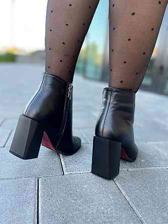 Nivelle Черевики жіночі NIVELLE чорні натуральна шкіра каблук 8см 35р.36р.40р. (4822) Коломыя