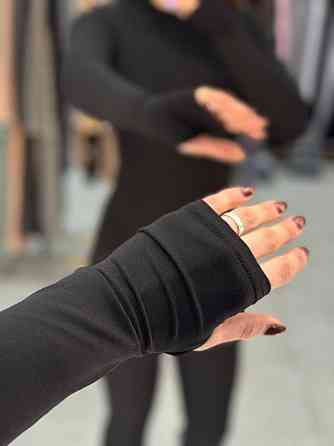 Женский базовый трикотажный лонгслив из вискозы Черный, 46/48 Одесса