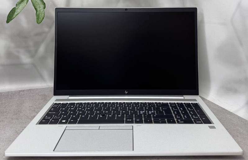 HP EliteBook 850 G8 /i5-1145G7/ 16GB / 512GB SSD /15.6