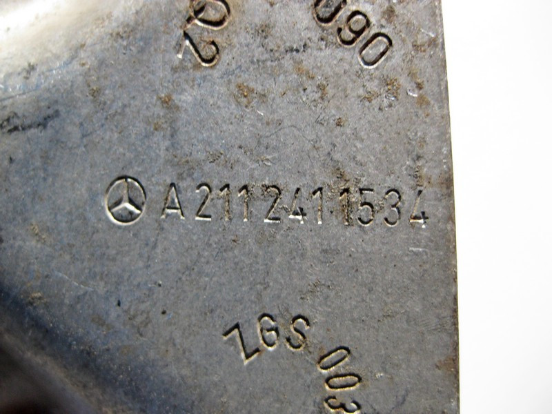 Mercedes-Benz  A2112411534 Захисний екран правої подушки двигунів M272 V6 2.5 3.0 3.5л M273 V8 5.5л E-Class W211 CLS C219 SLK R171 Одесса - изображение 3