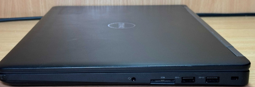 Ноутбук Игровой DELL latitude E5570 i7- 6820HQ , 16Gb. 240Gb. SSD , R7 M370 Full HD. Киев - изображение 3