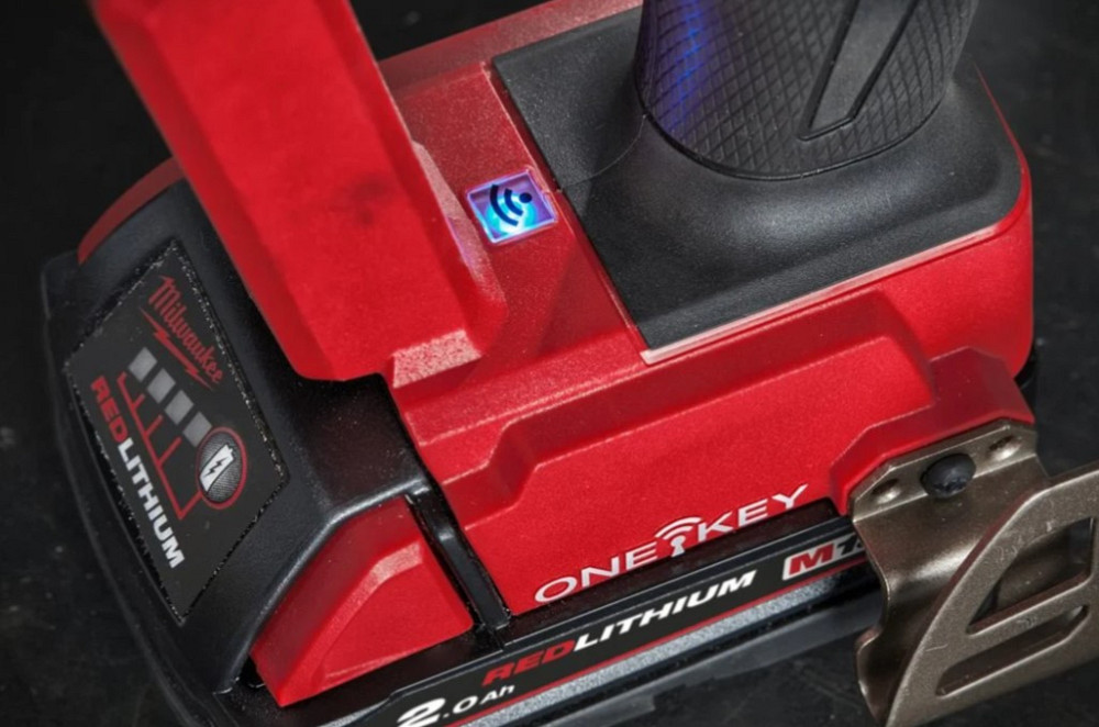 Заклепочник акумуляторний безщітковий MILWAUKEE M18 ONEFPRT-202X, діаметр заклепок 4,8-7,0мм (зарядний.пристрій М12-18 FC, 2 аку Одеса - фото 8