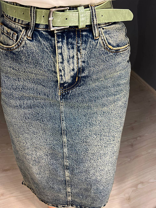 Спідниця жіноча джинсова ZJY 68005 довжина нижче коліна бічні розрізи зелений ремінець синя, синій,  Одеса - фото 6