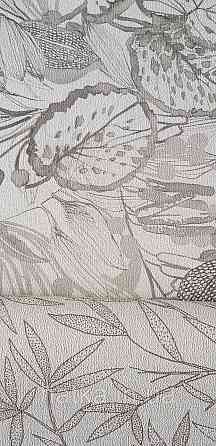 Шпалери вінілові на флізеліні метрові Rasch Novella 1,06х10 квіти листя гілки акварель матові бежеві сірі на білому Київ