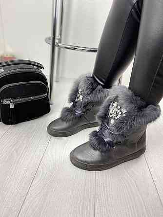 Violeta Черевики жіночі Violeta сірі еко-шкіра висота 15.5см підошва 2.5см розміри 37р. 38р. 39 Коломыя
