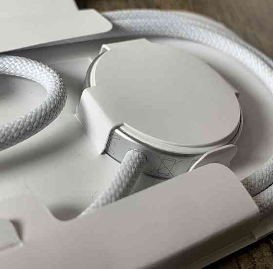 Зарядка для Apple Watch Оригінал Київ
