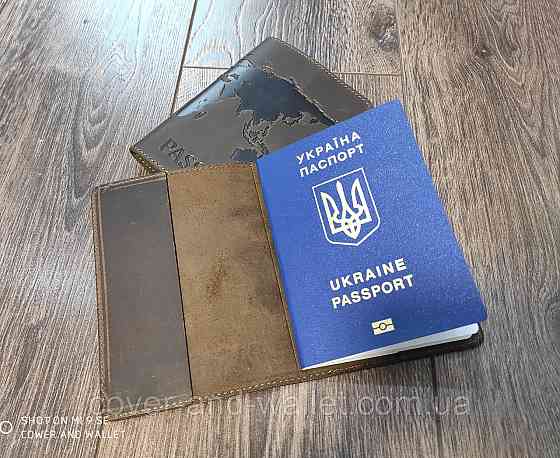 Обложка на паспорт из натуральной кожи карта мира ST Leather (crazy horse) Киев