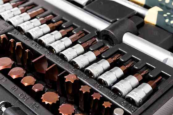 Набір інструментів 82+6пр. 1/2" 1/4" 6-гранна+гол.-бита 1/4":T40; біти 5/16":М8101214; головки 1 Одеса