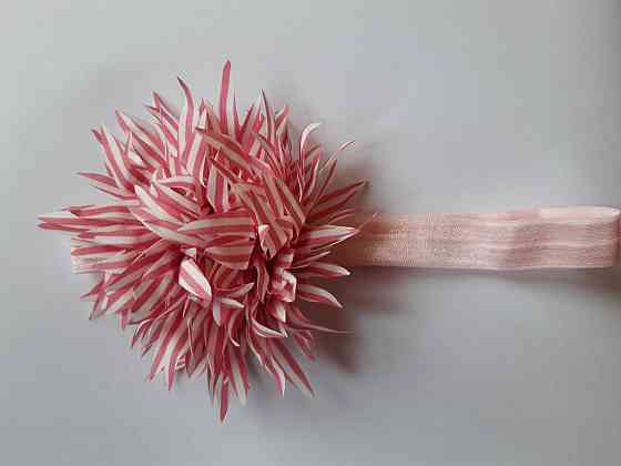 Пов'язка дитяча з квіткою пудра - розмір квітки близько 9 см, окружність 34-46см Київ