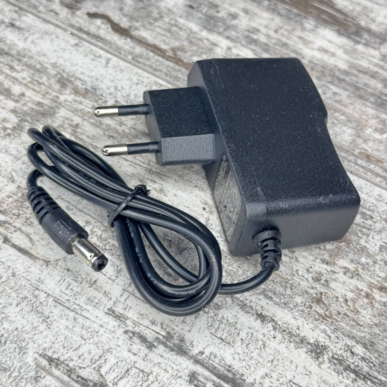 Сетевой адаптер 12В 1А с разъёмом 5.5×2.1/5.5×2.5 мм для Arduino, LED, CCTV камер и электроники Киев