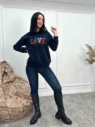 Женский свитшот с праздничным принтом 