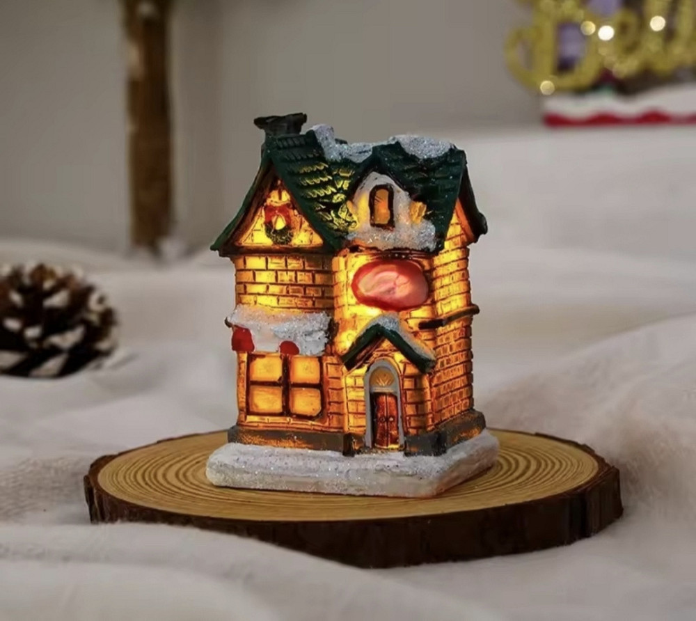 Різдвяний будиночок з підсвіткою на батарейках Смела - изображение 1