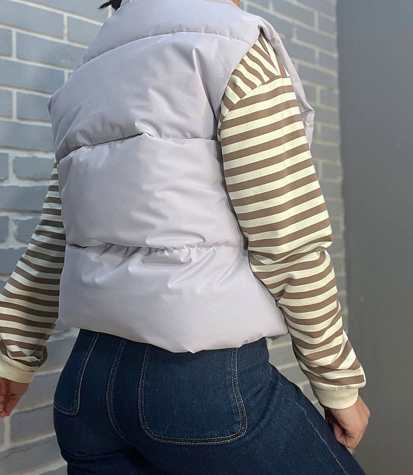 Жилет жіночий JOY ONE 86165 накладені кишені комір стійка затяжка знизу бузковий, бузковий, M Київ - фото 12