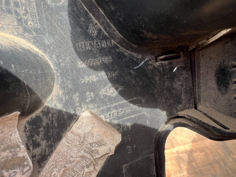 Пластик під ліхтар правий (вставка) Renault Kangoo 2008-2015 (8200557188) Ковель - изображение 4