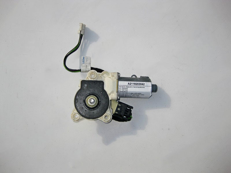 Mercedes-Benz  A2118203042 Моторчик переднього склопідйомника C-Class W203 CLC C203 E-Class W211 S-Class W220 Одеса - фото 2