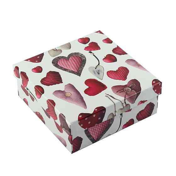 Коробка подарункова ООТВ Heart 16 х 16 х 6,5 см Рівне