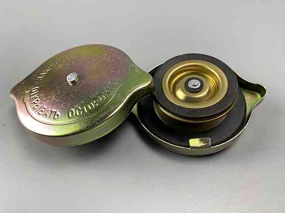 Кришка радіатора металева ЗІЛ, МТЗ, Т150, ЮМЗ, ДОН, КамАЗ. Кришка радіатора металева ЗІЛ Мукачево