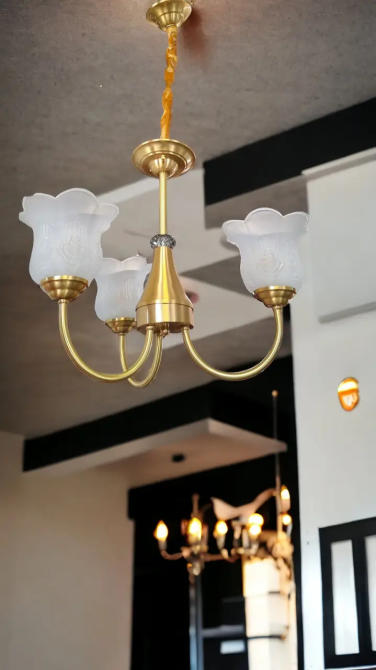 Светодиодная люстра Тюльпанчик 6336 (Золотая) 3 плафона Винница - изображение 3