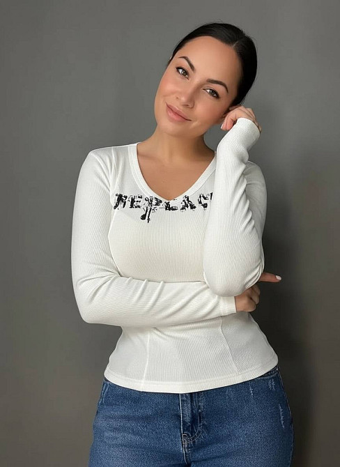 Лонгслів жіночий A-N 25079 рубчик реглан v-виріз з написом принт корсетні шви one size, білий, one size Київ - фото 17