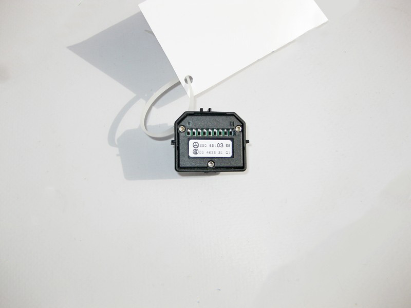 Mercedes-Benz  A2208210358 7C45 Кнопка підігріву заднього лівого сидіння S-Class W220 Одесса - изображение 2