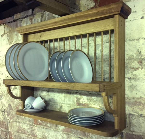 Полка для тарелок и блюд 