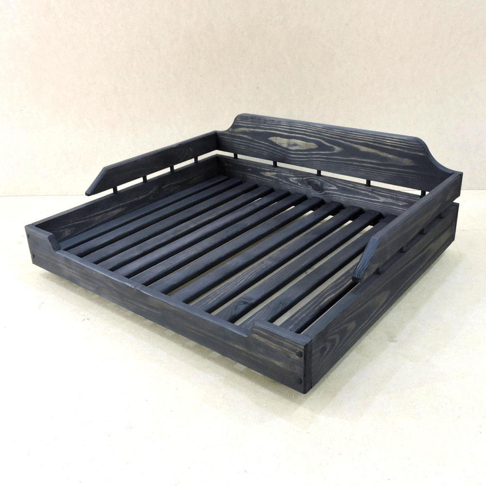 Лежак деревянный для собаки 