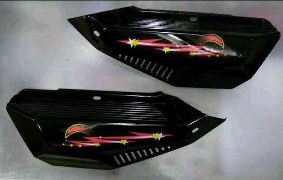 Пластик Delta бокова пара на бардачок (чорний) VDK Київ