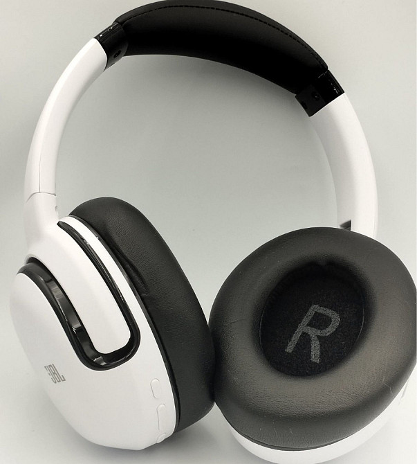 Безпровідні наушники JBL Tour One M2 Кольори: чорний, білий. Харків - фото 3