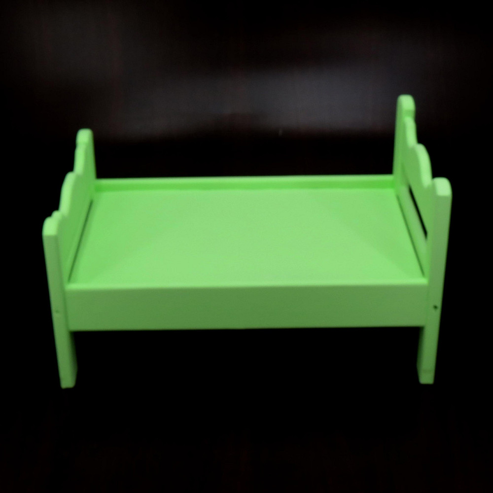 Кровать для кукол 