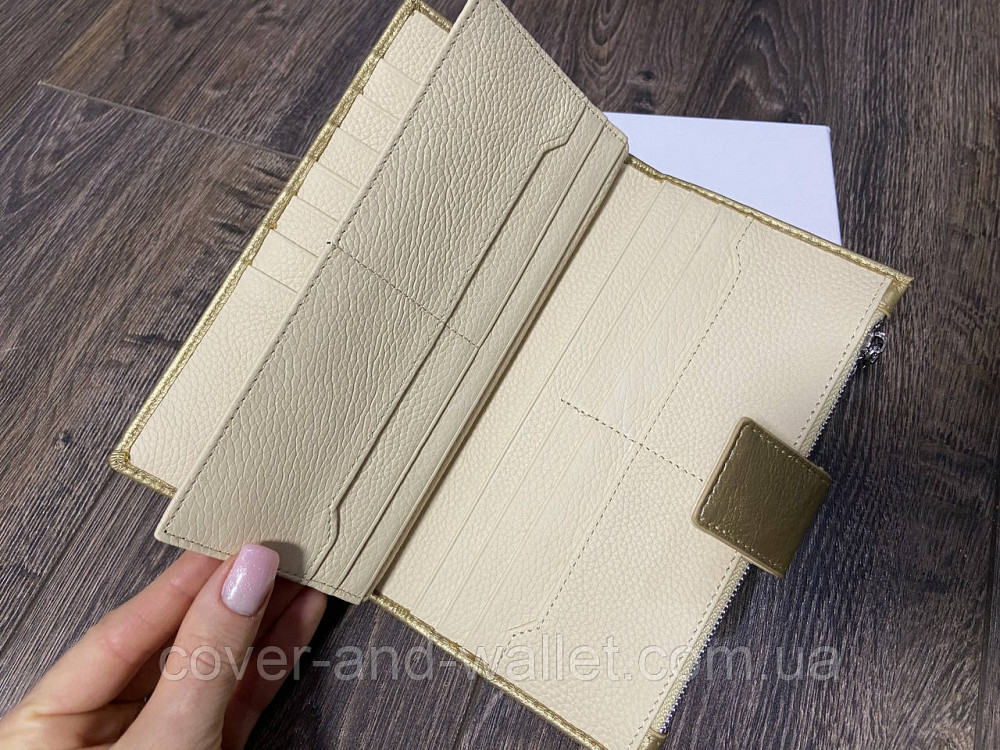 Жіночий гаманець з натуральної шкіри золотистого кольору на магніті та блискавці Marco Coverna 0134 Київ - фото 4