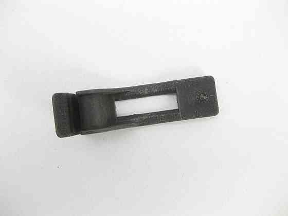 Mercedes-Benz  A2118310114 Утримувач захисту впускного повітроводу салону CLS C219 E-class W211 E-class S211 Одеса