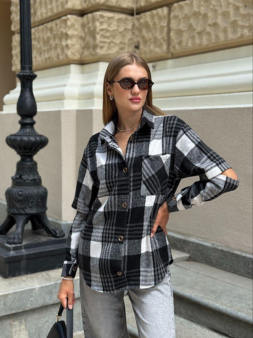 Жіноча трендова сорочка з розрізом на рукавах турецька фланель-байка. Чорний, 42/44 Одеса - фото 2