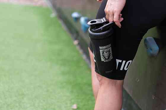 Шейкер спортивний SmartShake Reforce 900ml DC Joker Луцк