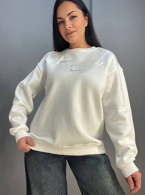 Свитшот женский Pepper&mint 24-18 утепленный вышивка птицы оверсайз белый, белый, L Одесса - изображение 1