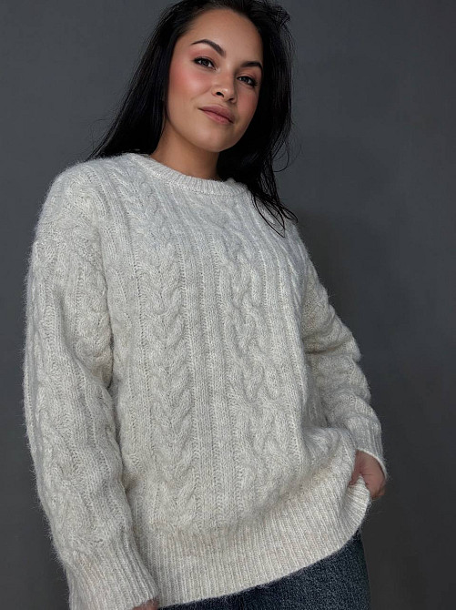 Светр жіночий A-N 3324 оверсайз крупна в’язка букле коси довгий one size, молочний, one size Київ - фото 6