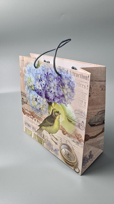 Пакет бумажный подарочный квадратный 23*24*10(артKV-125) (12 шт) Харьков - изображение 1