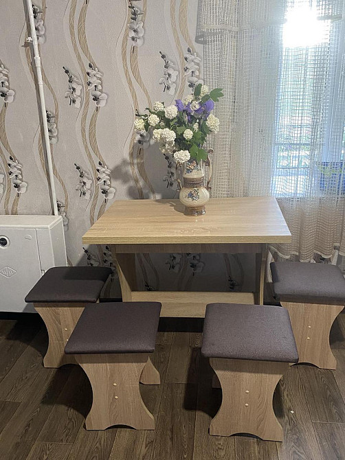 Маленький раскладной стол для кухни и 4 табурета (комплект стол 4 табурета) - Дуб Сонома Львов - изображение 7