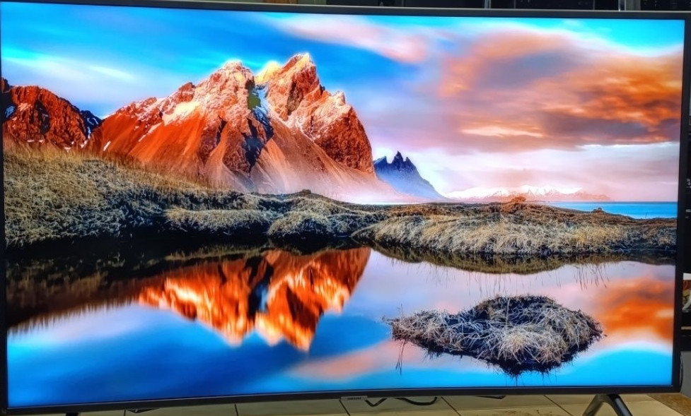 Телевизор Выгнутый экран Samsung 49