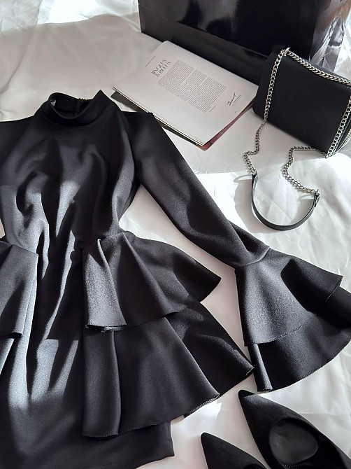 Женское черное мини платье с воланами трикотаж алекс 44/46 Одесса - изображение 9