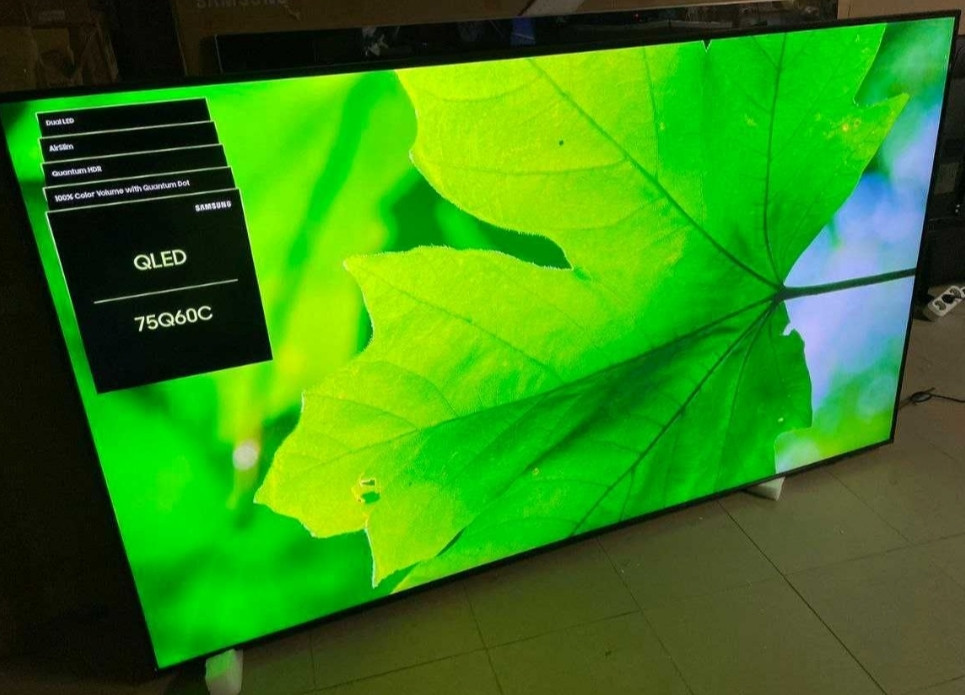 Телевизор Безрамный: 75