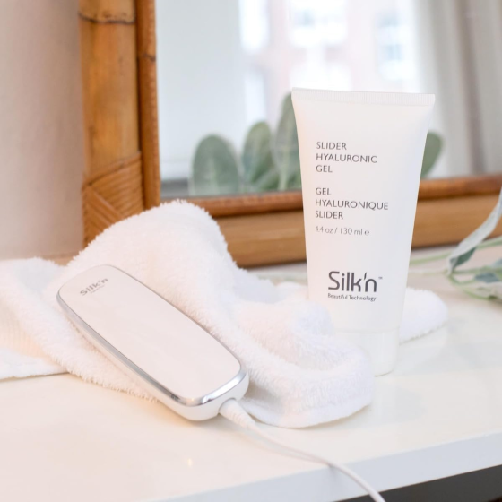 Апарат для RF-ліфтингу обличчя Silk'n FaceTite White, антивіковий догляд, LED, інфрачервоне тепло, гіалуроновий гель 130 мл Київ