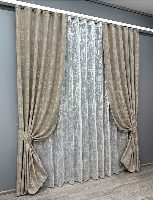 Комплект штор VR-Textil Жаккард Мрамор 200х270 2шт и Тюль 600х270 1208ш-1400т Бежево-серый с белым 71-006/7 Киев - изображение 2